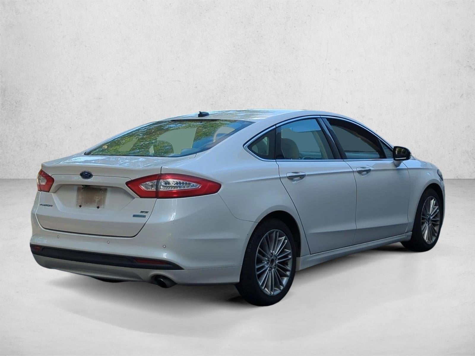 2015 Ford Fusion 4dr Sdn SE FWD