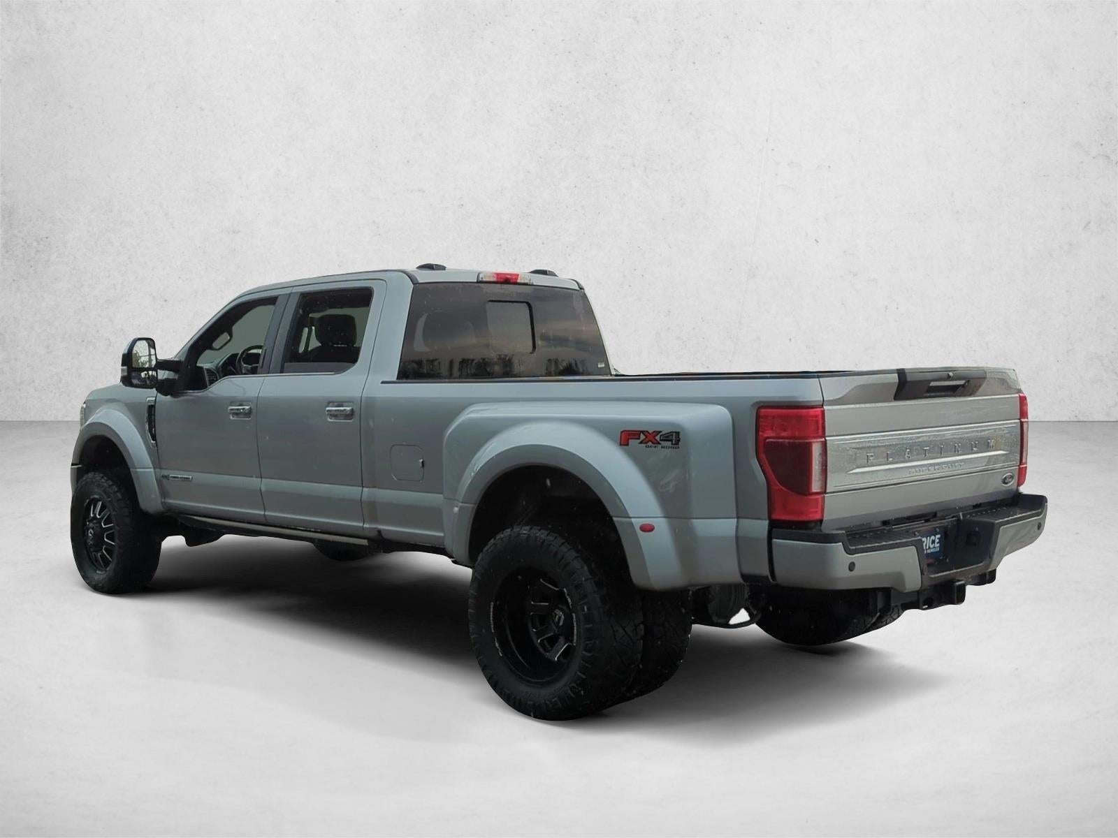 2021 Ford Super Duty F-450 DRW Platinum 4WD Crew Cab 8' Box