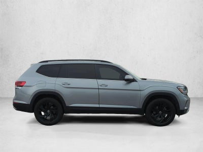2022 Volkswagen Atlas 3.6L V6 SE w/Technology FWD