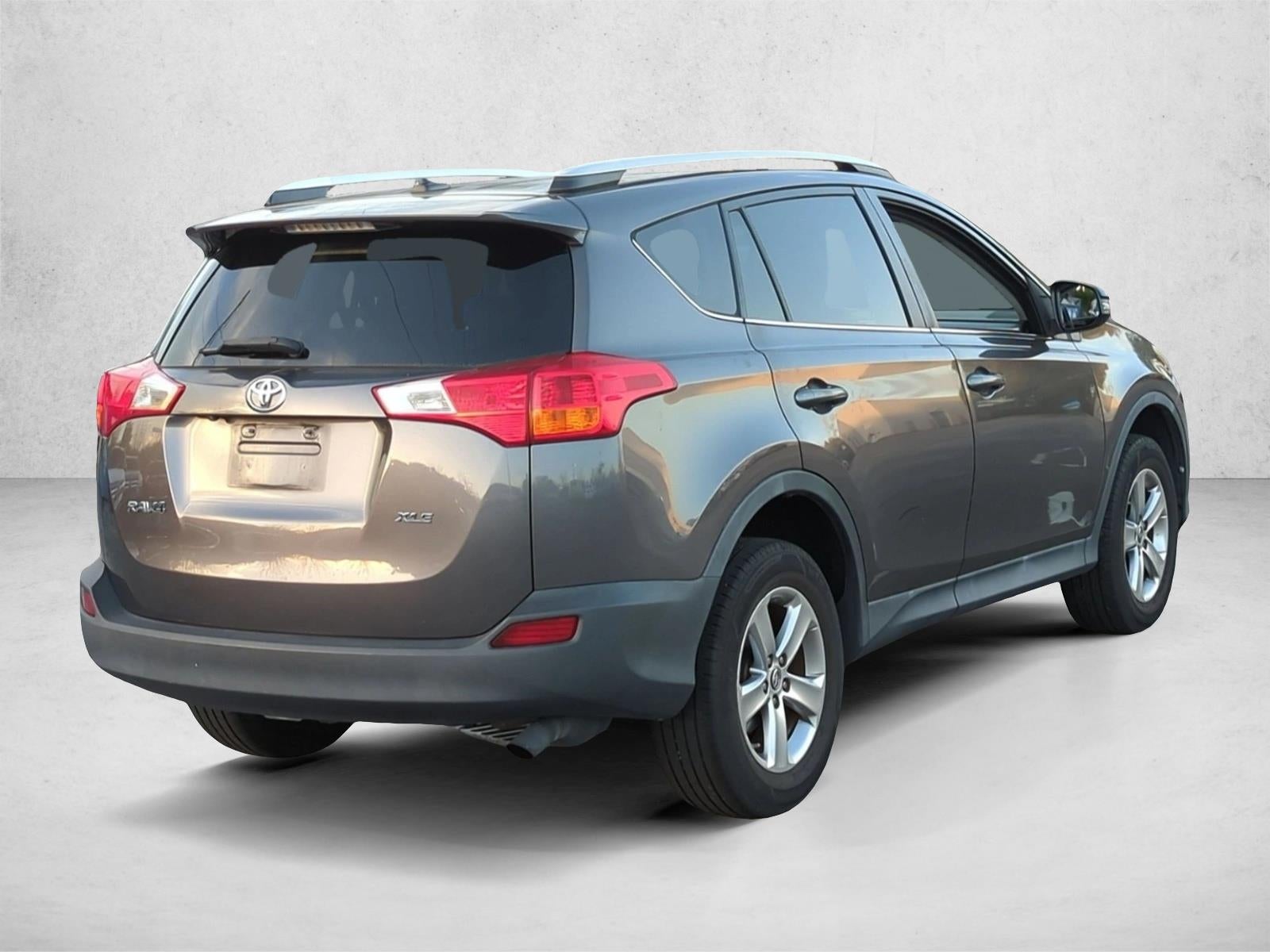 2015 Toyota RAV4 FWD 4dr XLE (GS)