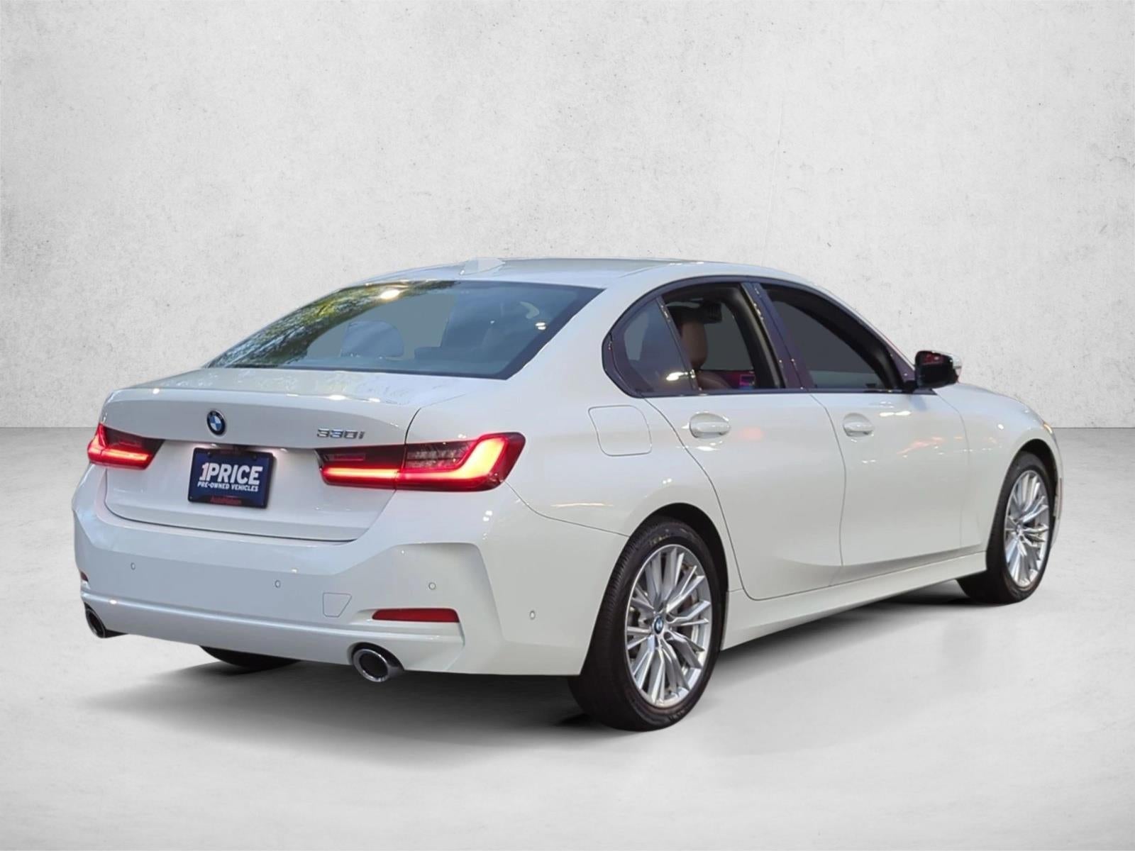 2023 BMW 330i Sedan