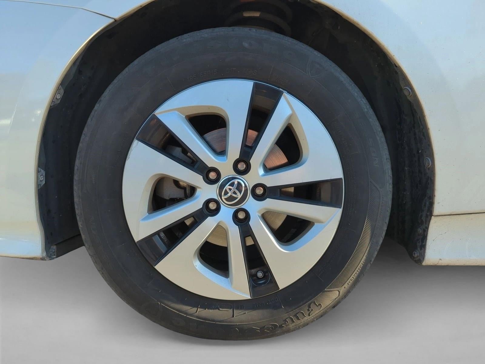 2016 Toyota Prius 5dr HB Two Eco (Natl)