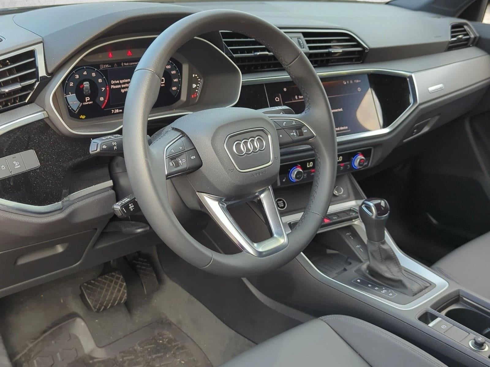 2025 Audi Q3 S line Premium 45 TFSI quattro