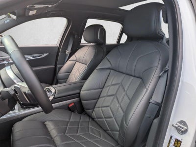 2024 BMW 760i xDrive Sedan