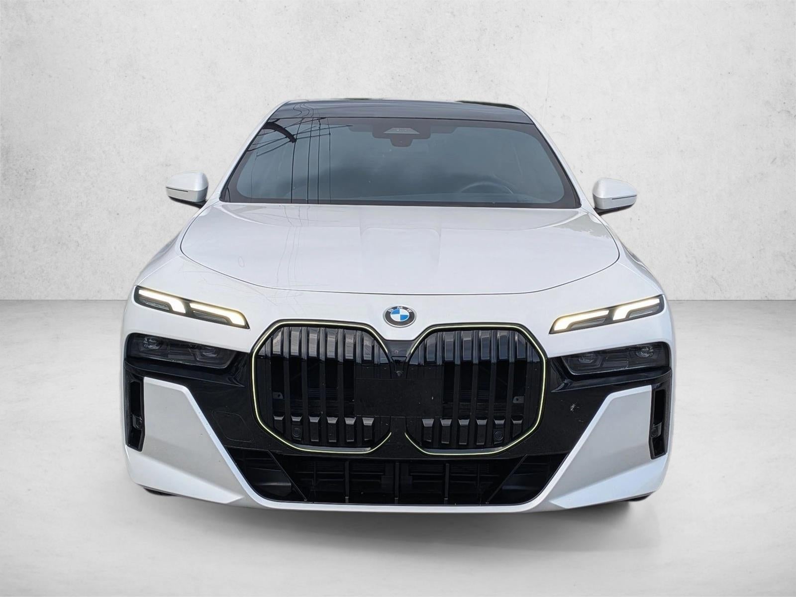 2024 BMW 760i xDrive Sedan