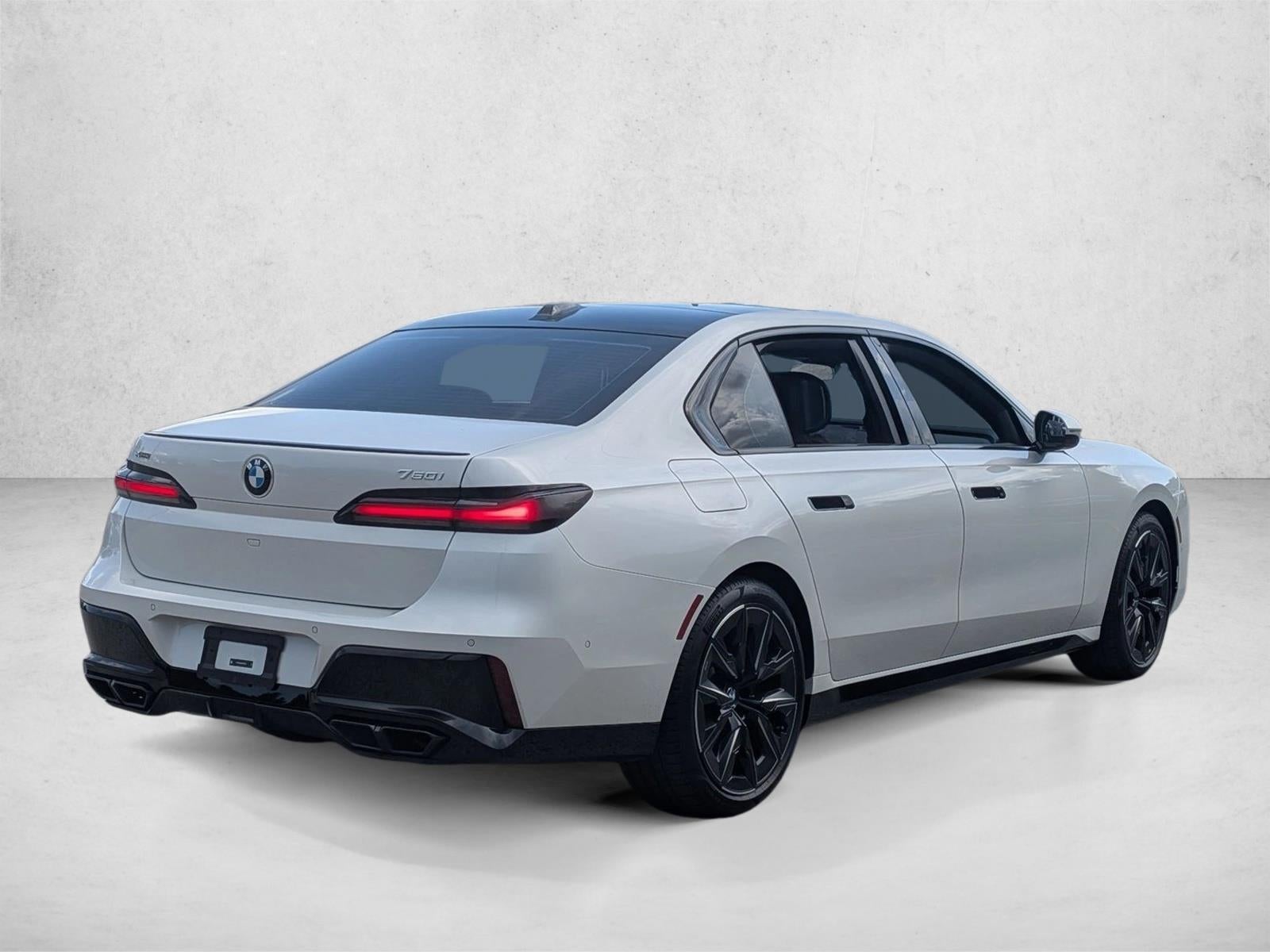 2024 BMW 760i xDrive Sedan