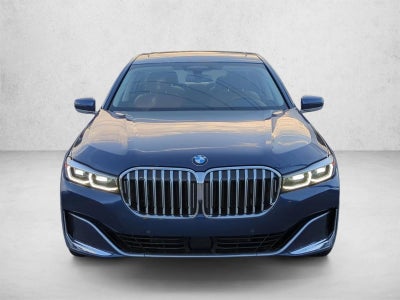 2022 BMW 740i Sedan