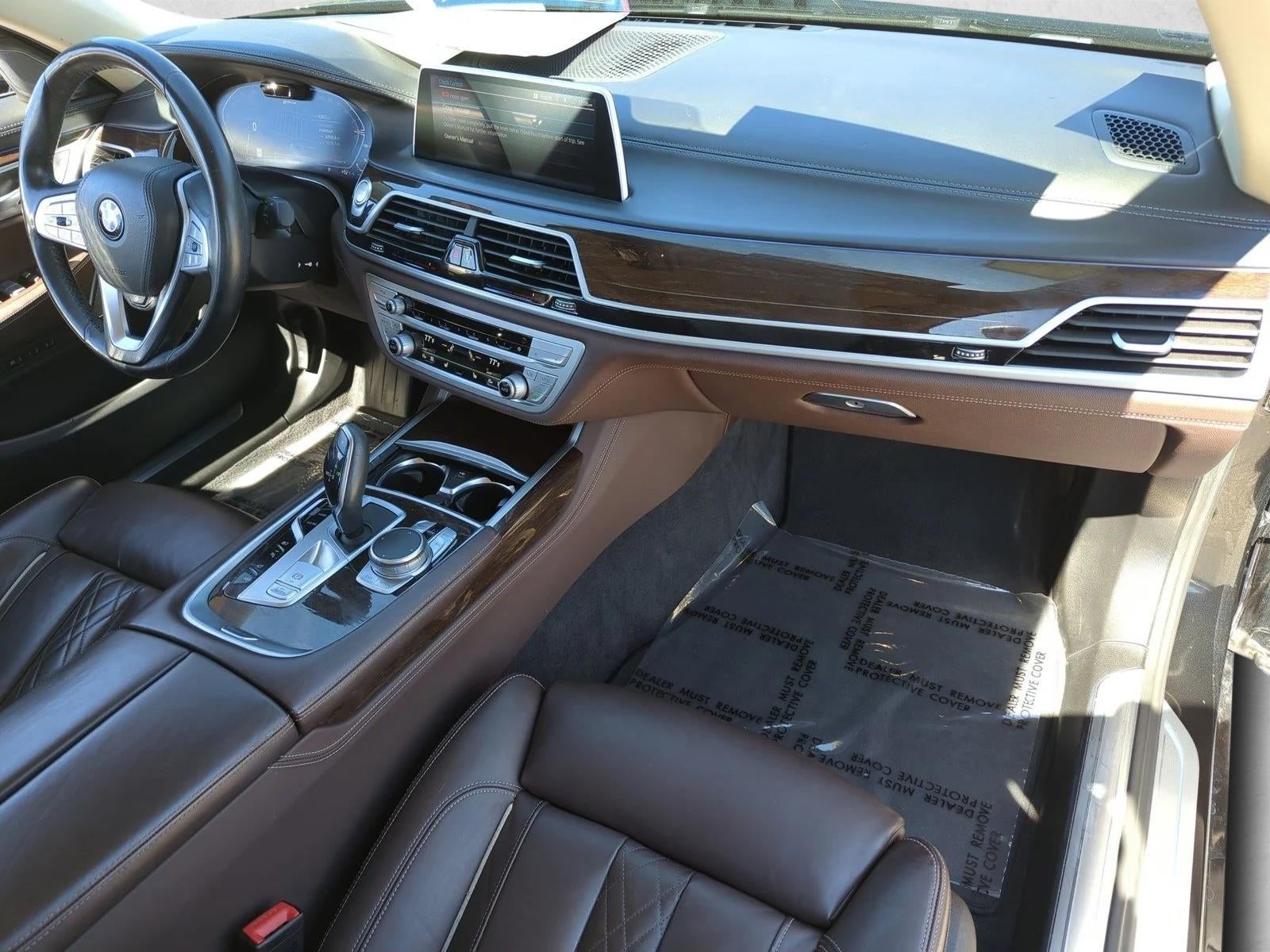 2021 BMW 745e xDrive Plug-In Hybrid