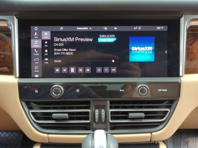 2023 Porsche Macan AWD