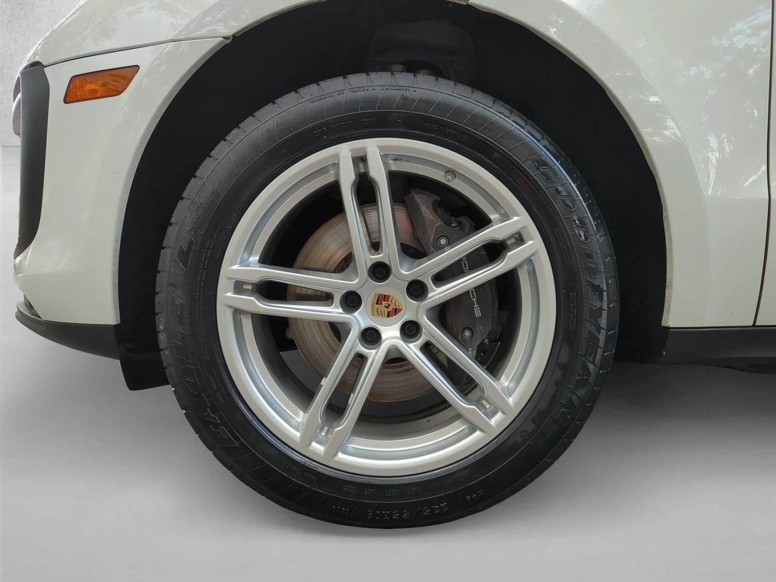 2023 Porsche Macan AWD