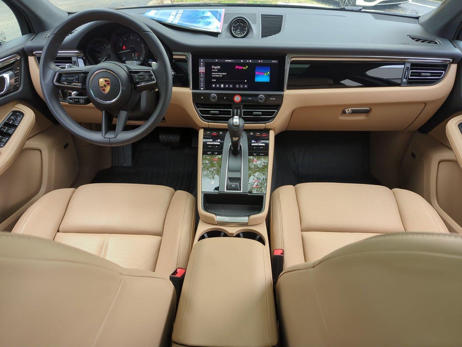 2025 Porsche Macan AWD