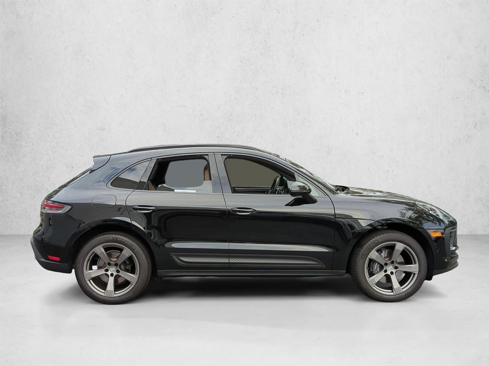 2025 Porsche Macan AWD
