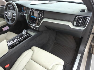 2024 Volvo V60 Cross Country B5 AWD Ultimate