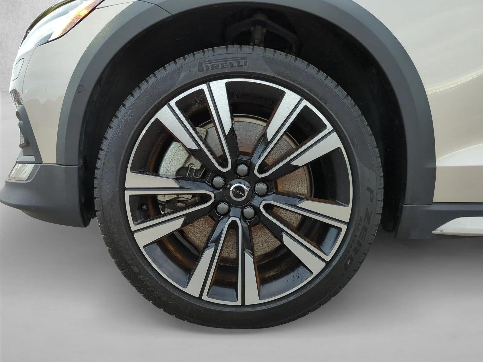 2024 Volvo V60 Cross Country B5 AWD Ultimate