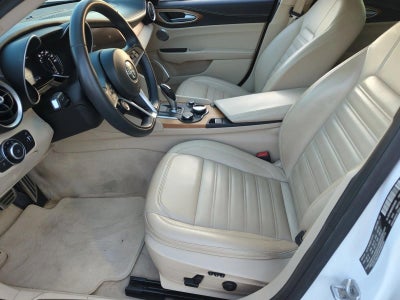 2019 Alfa Romeo Giulia Ti Lusso RWD