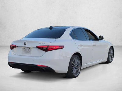 2019 Alfa Romeo Giulia Ti Lusso RWD