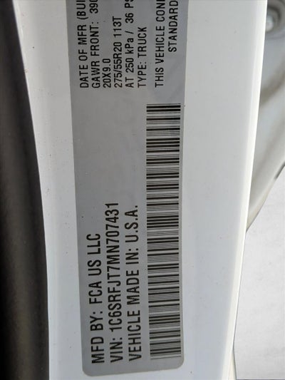 2021 RAM 1500 Laramie 4x4 Crew Cab 5'7" Box