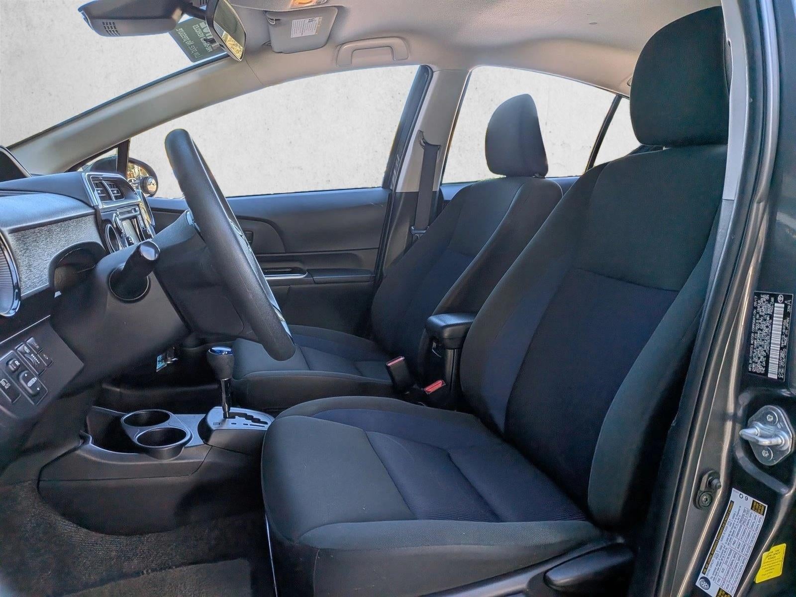 2018 Toyota Prius c Two (GS)