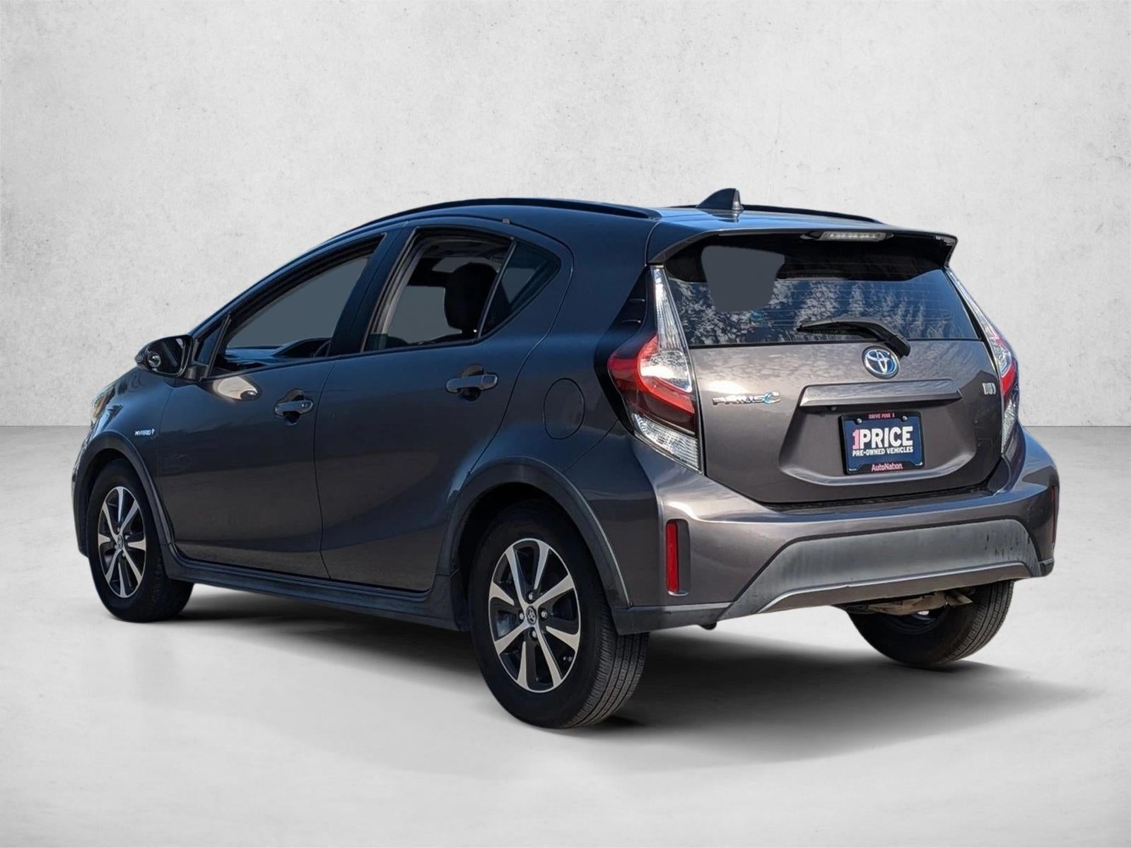2018 Toyota Prius c Two (GS)