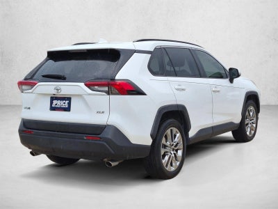 2019 Toyota RAV4 XLE Premium FWD (Natl)