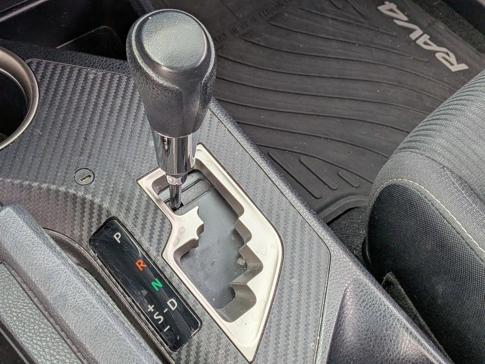 2015 Toyota RAV4 FWD 4dr XLE (GS)