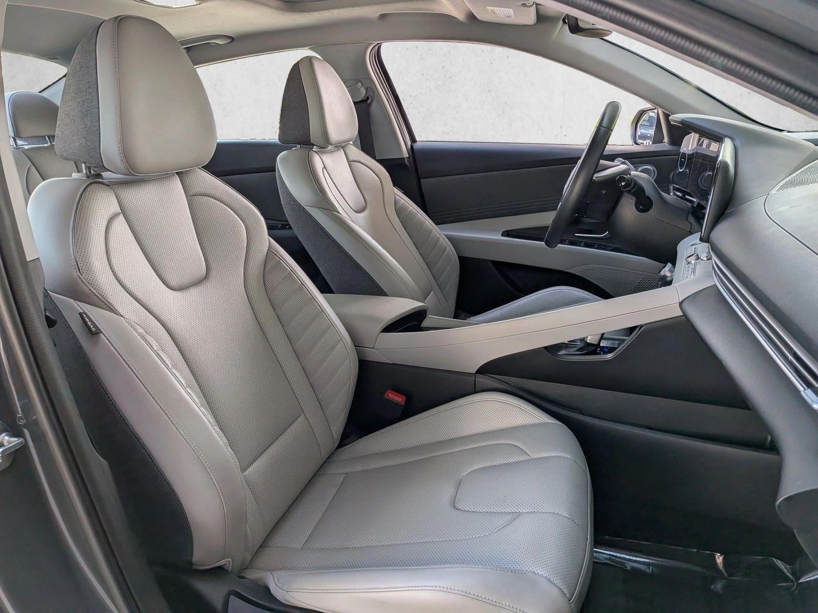 2024 Hyundai ELANTRA Limited IVT