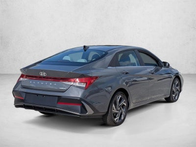 2024 Hyundai ELANTRA Limited IVT