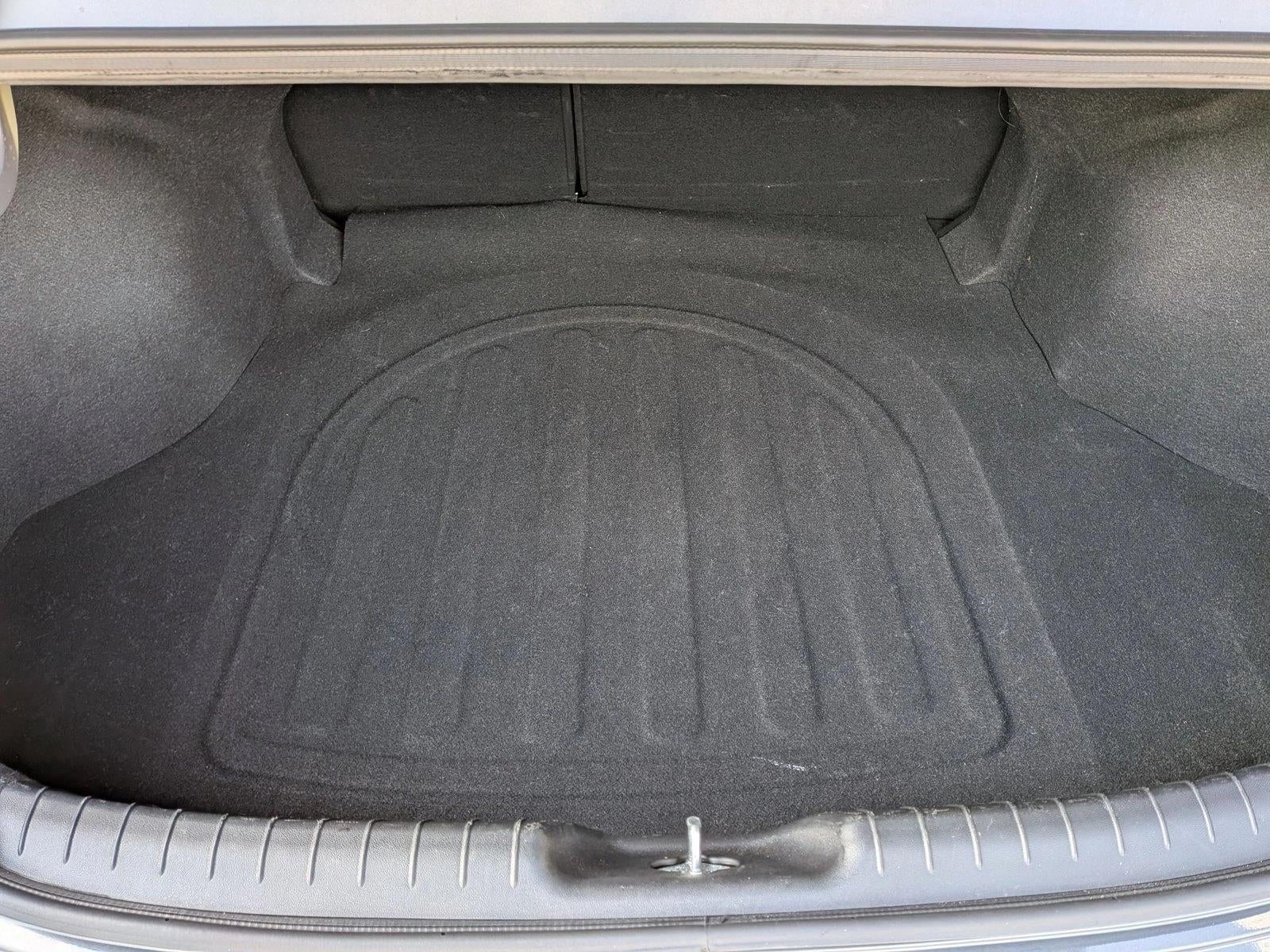2024 Hyundai ELANTRA Limited IVT