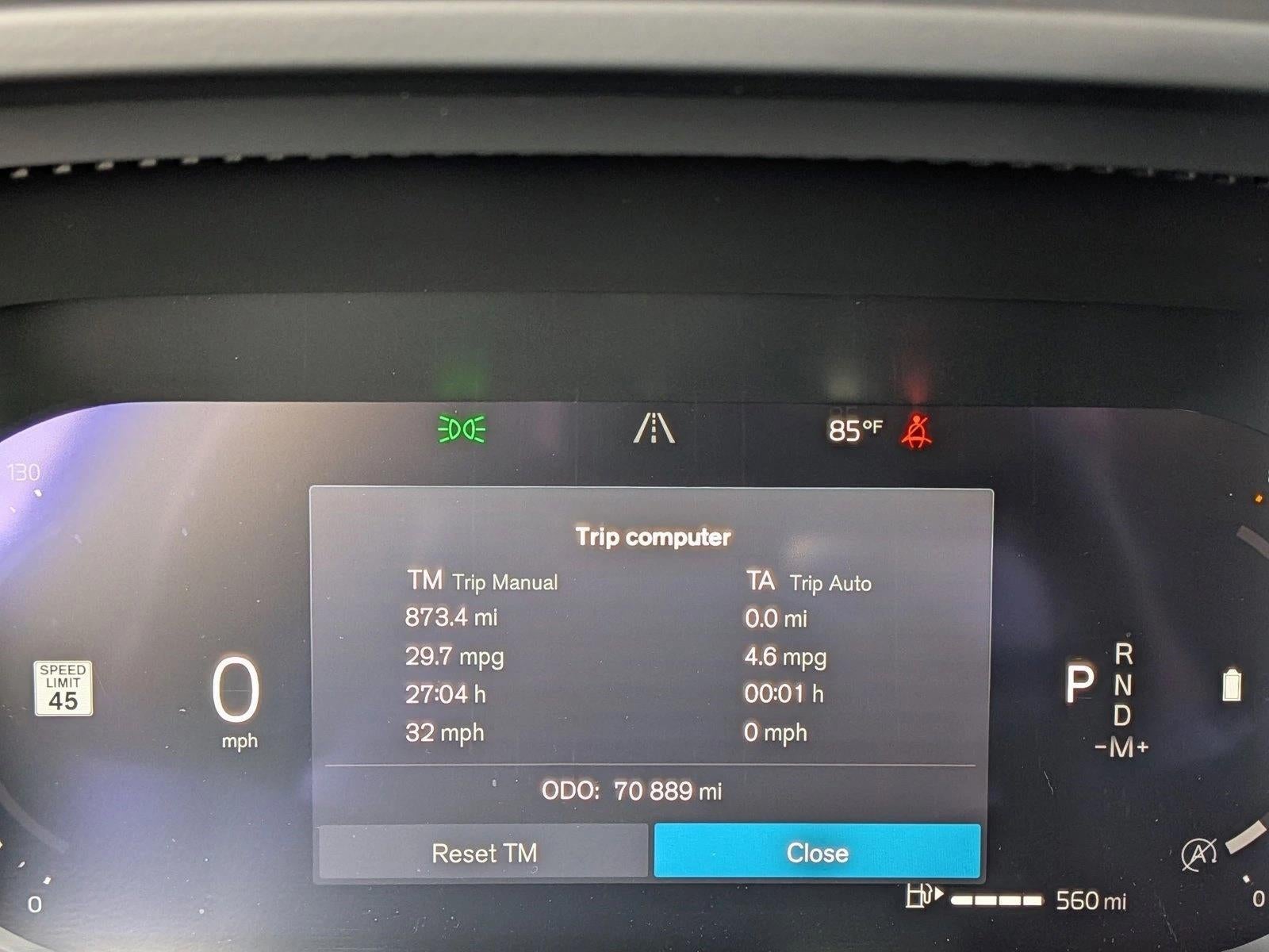 2022 Volvo XC60 B5 FWD Momentum