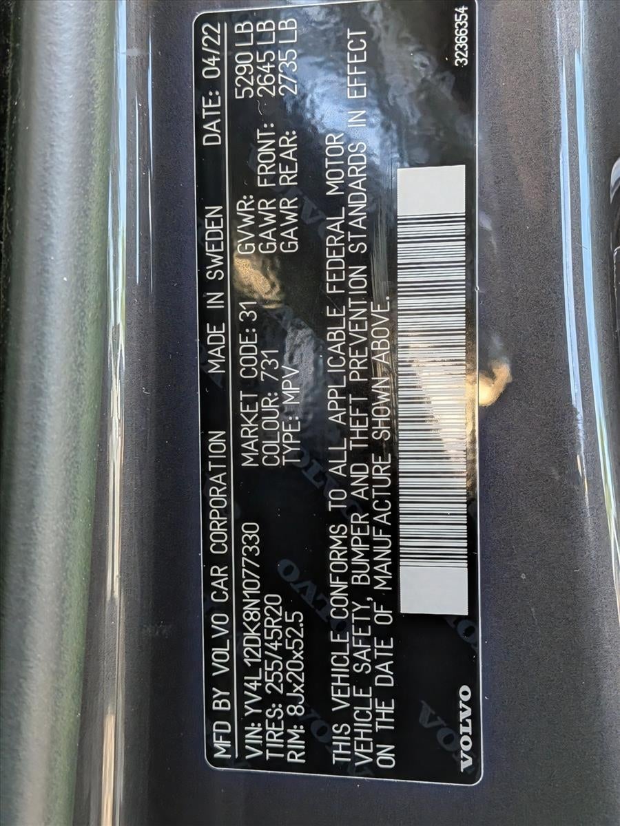 2022 Volvo XC60 B5 FWD Momentum