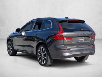 2022 Volvo XC60 B5 FWD Momentum