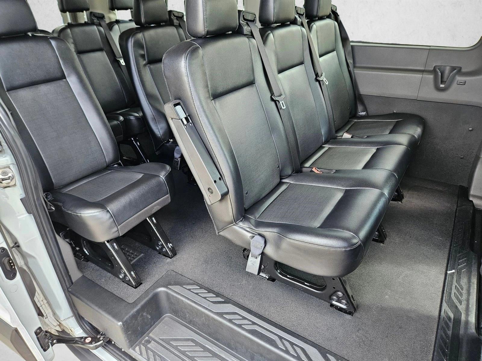 2023 Ford Transit Passenger Wagon T-350 148" Med Roof XL RWD