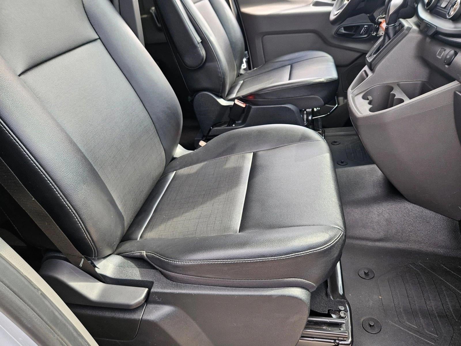 2023 Ford Transit Passenger Wagon T-350 148" Med Roof XL RWD