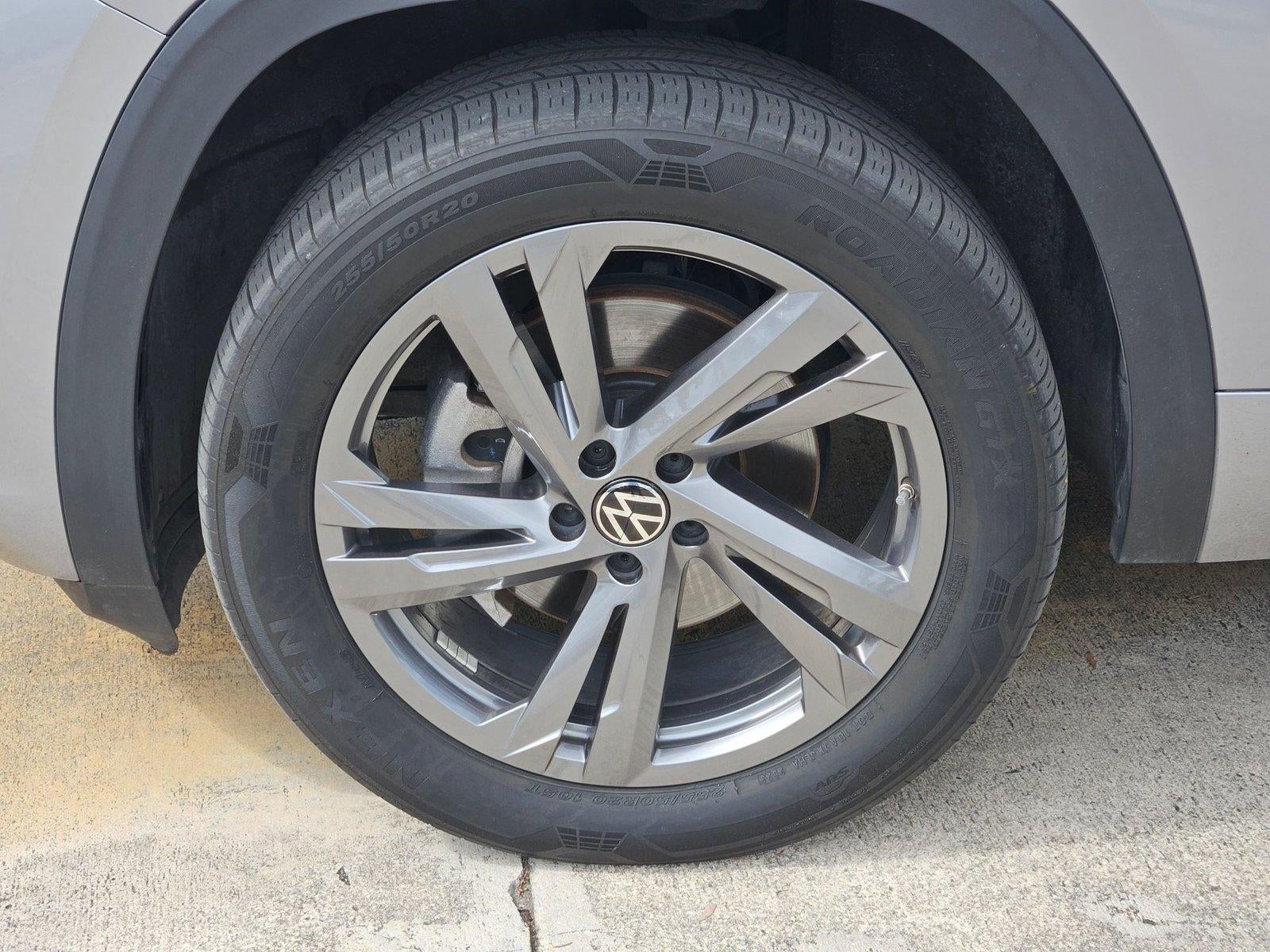 2024 Volkswagen Atlas Cross Sport 2.0T SEL R-Line 4MOTION