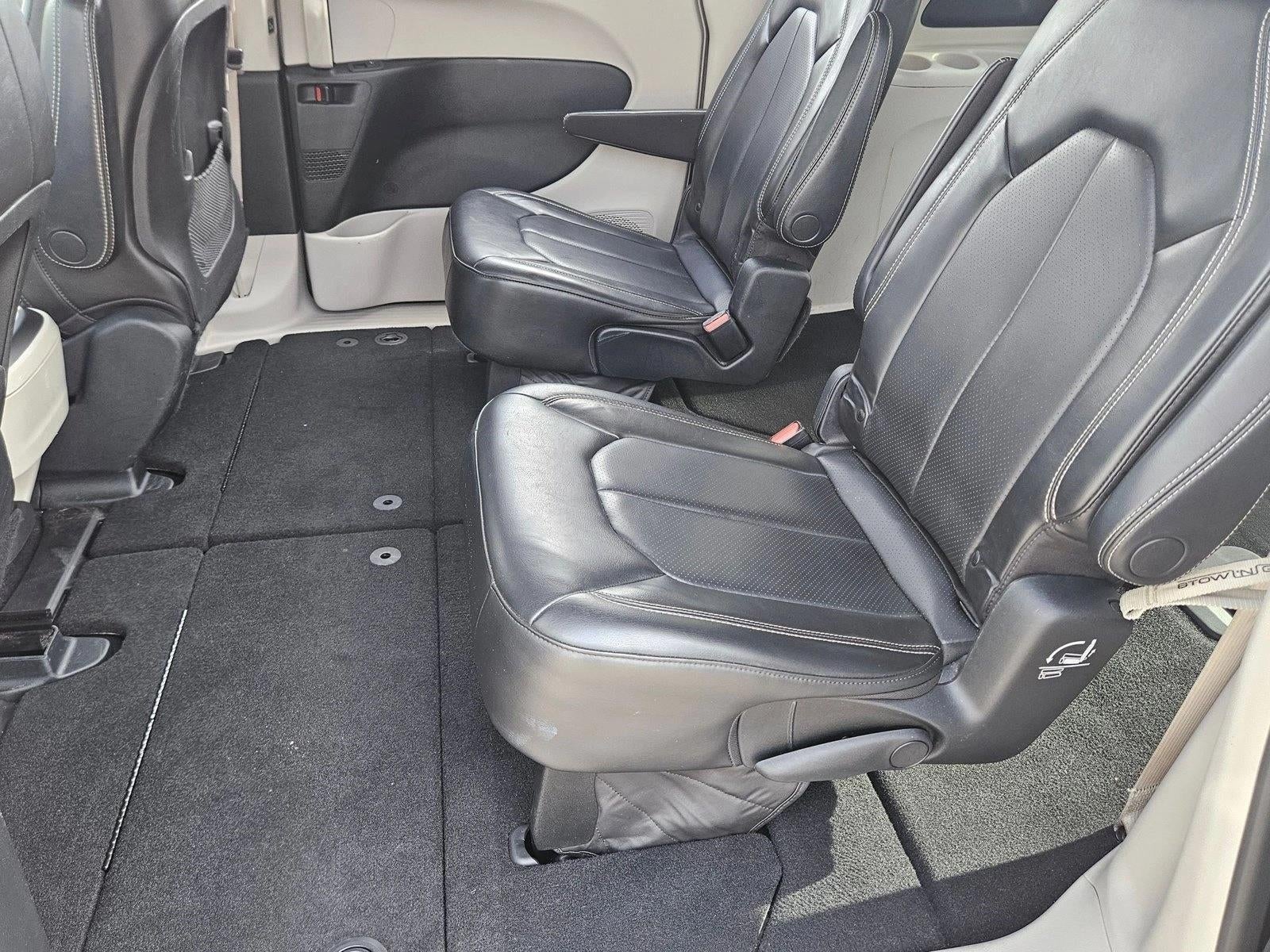 2020 Chrysler Voyager LXI FWD