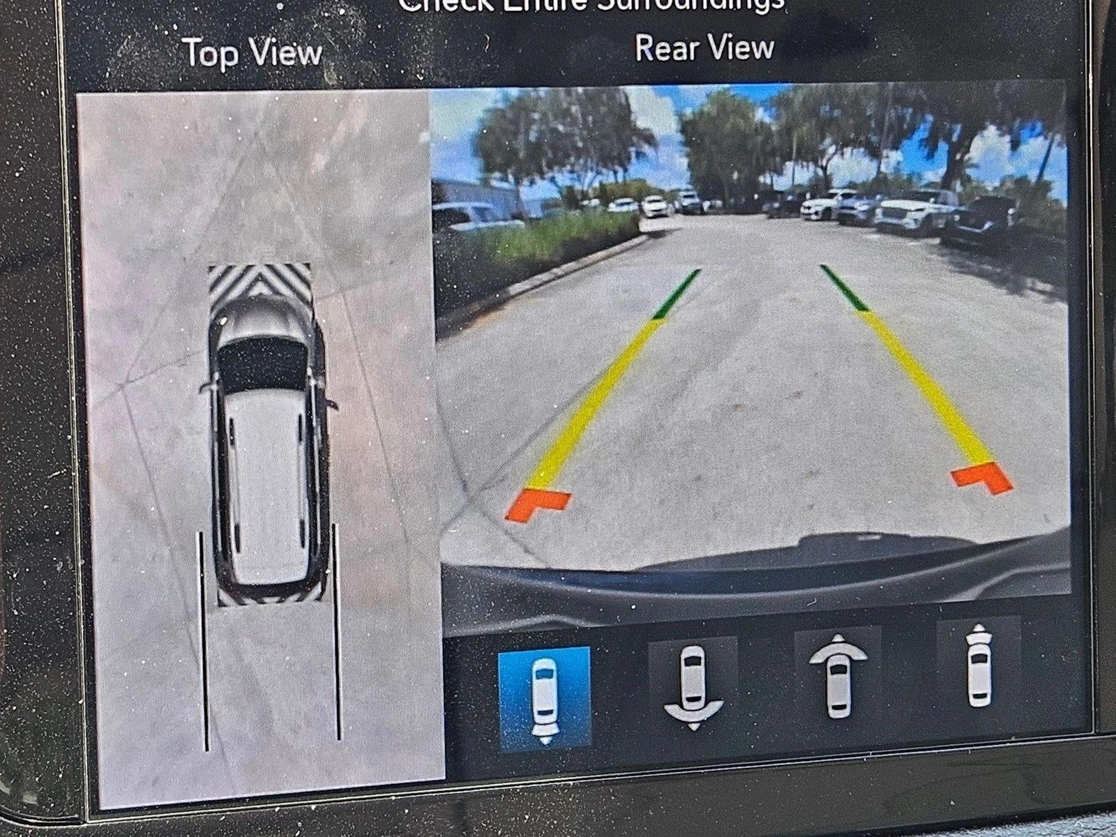 2018 Chrysler Pacifica Hybrid Limited FWD