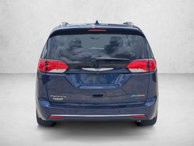 2018 Chrysler Pacifica Hybrid Limited FWD