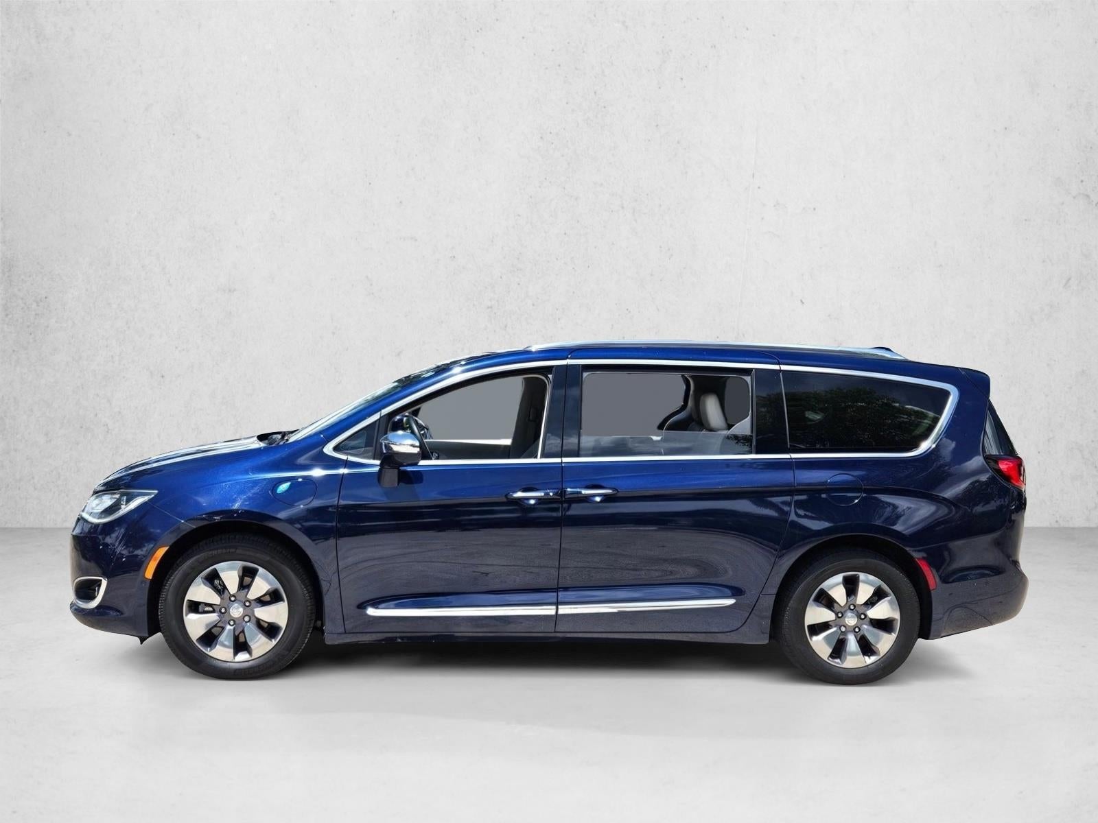 2018 Chrysler Pacifica Hybrid Limited FWD
