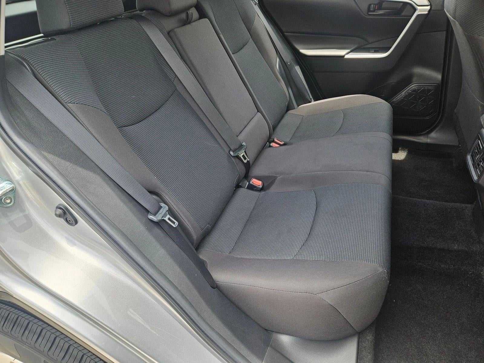 2023 Toyota RAV4 LE FWD (GS)