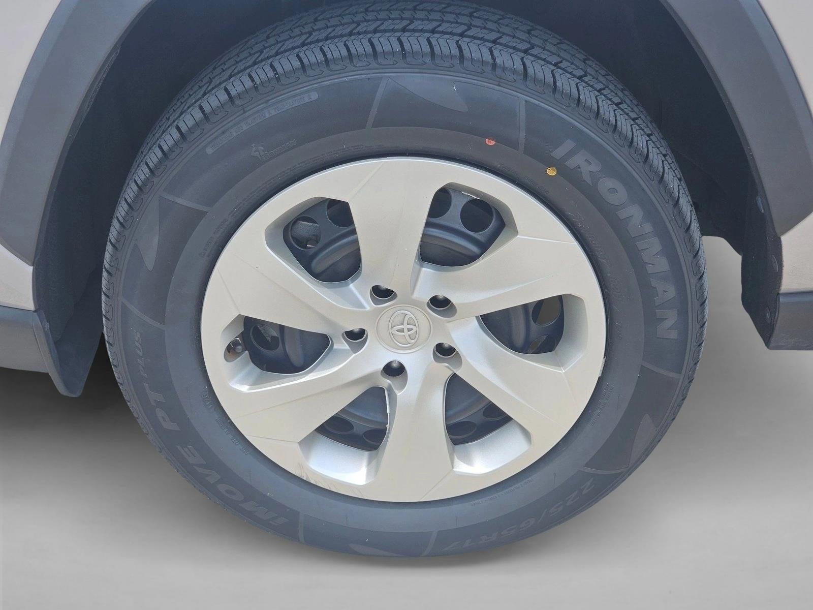 2023 Toyota RAV4 LE FWD (GS)
