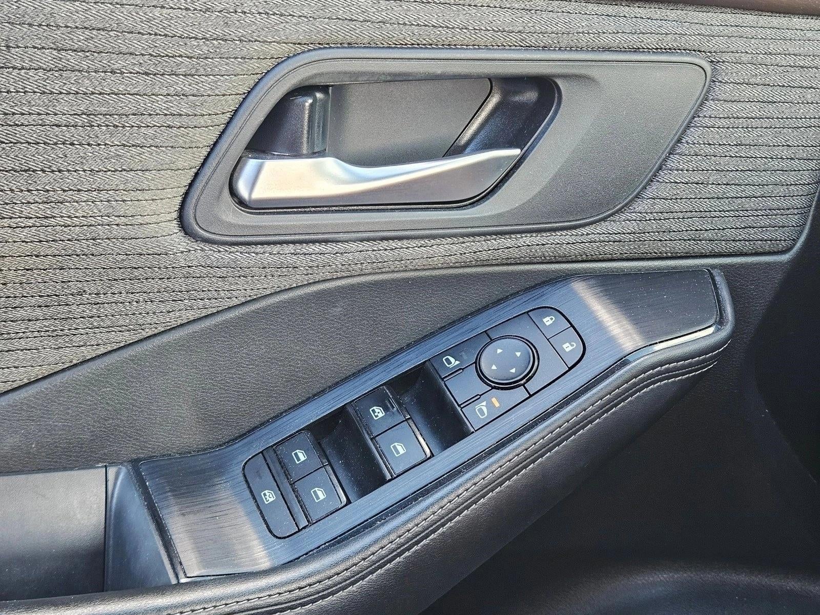 2021 Nissan Rogue FWD SV
