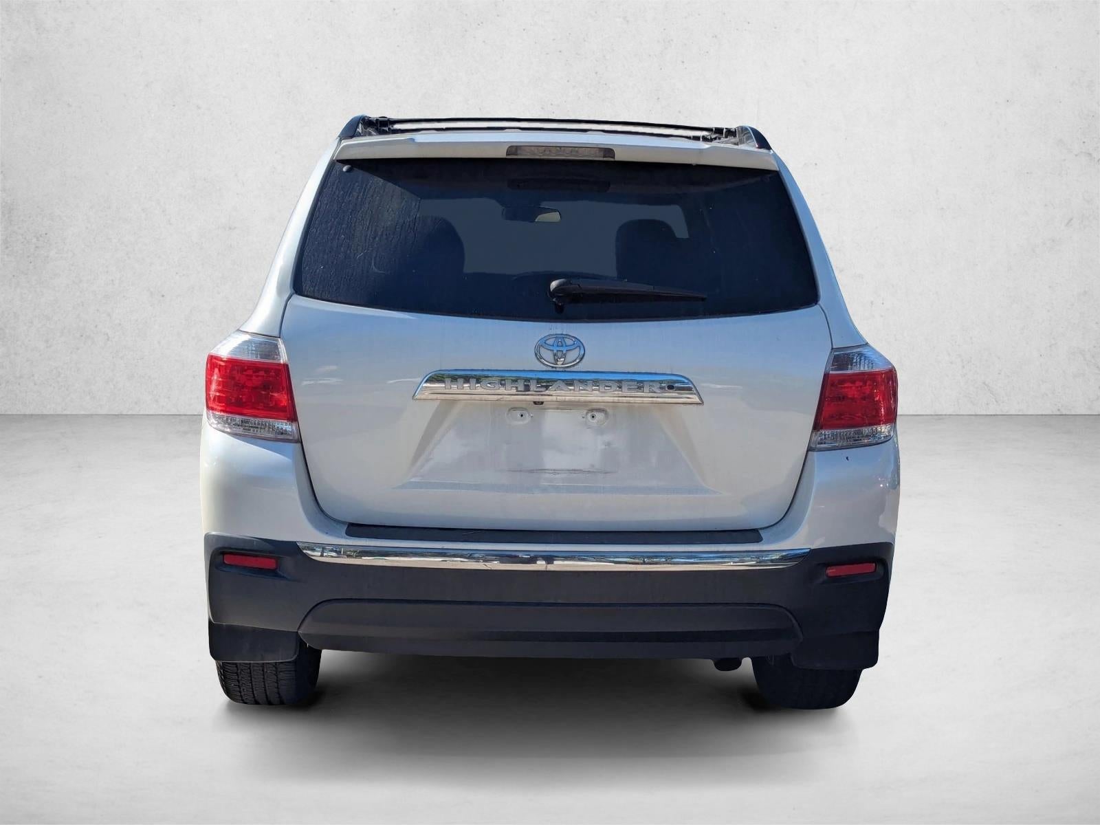 2013 Toyota Highlander FWD 4dr I4 Plus (Natl)