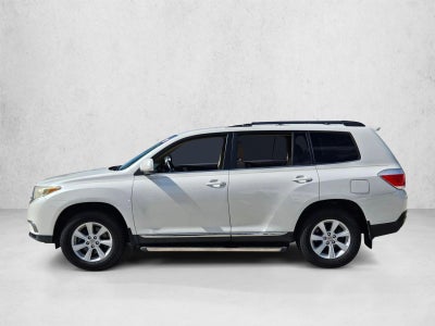 2013 Toyota Highlander FWD 4dr I4 Plus (Natl)