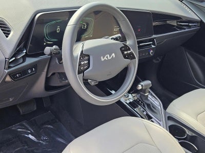 2023 Kia Niro EX FWD