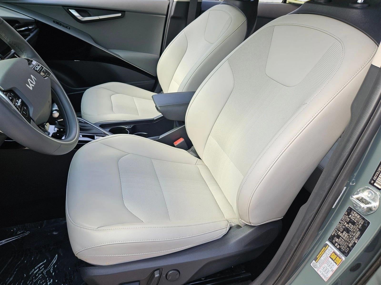 2023 Kia Niro EX FWD