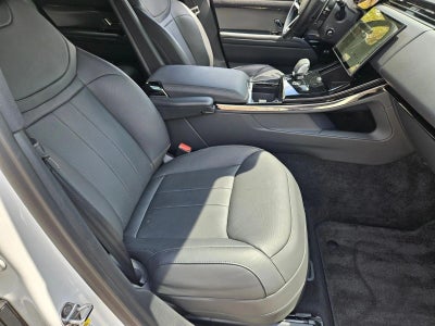 2025 Land Rover Range Rover Sport P360 SE