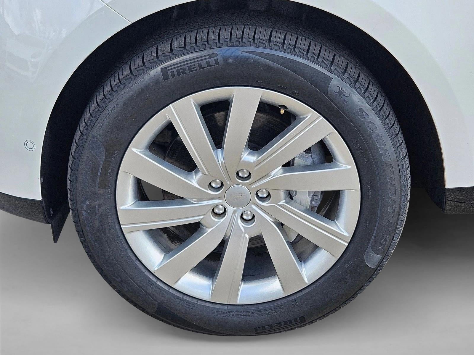 2023 Land Rover Range Rover P400 SE SWB