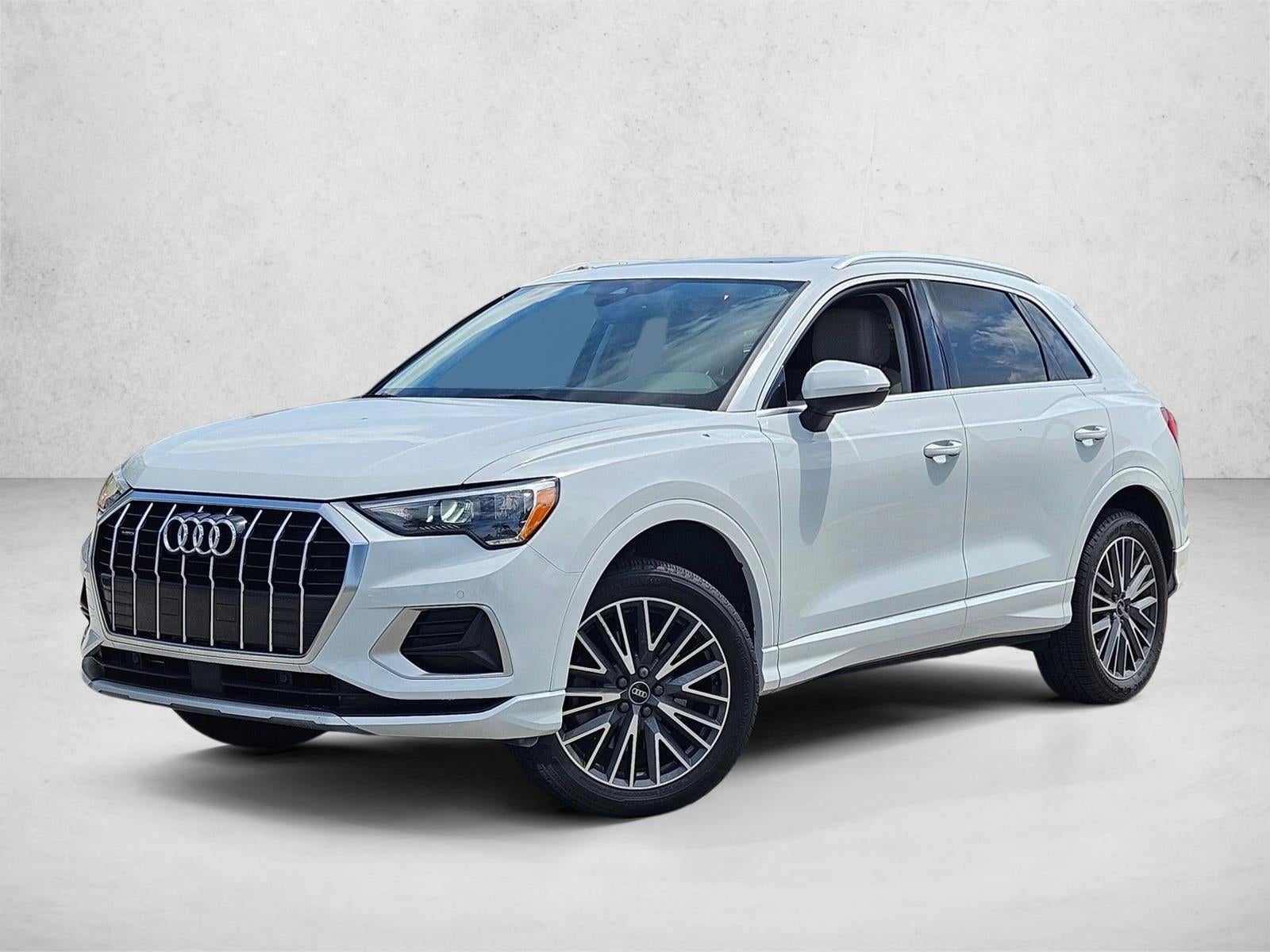 2022 Audi Q3 Premium 40 TFSI quattro