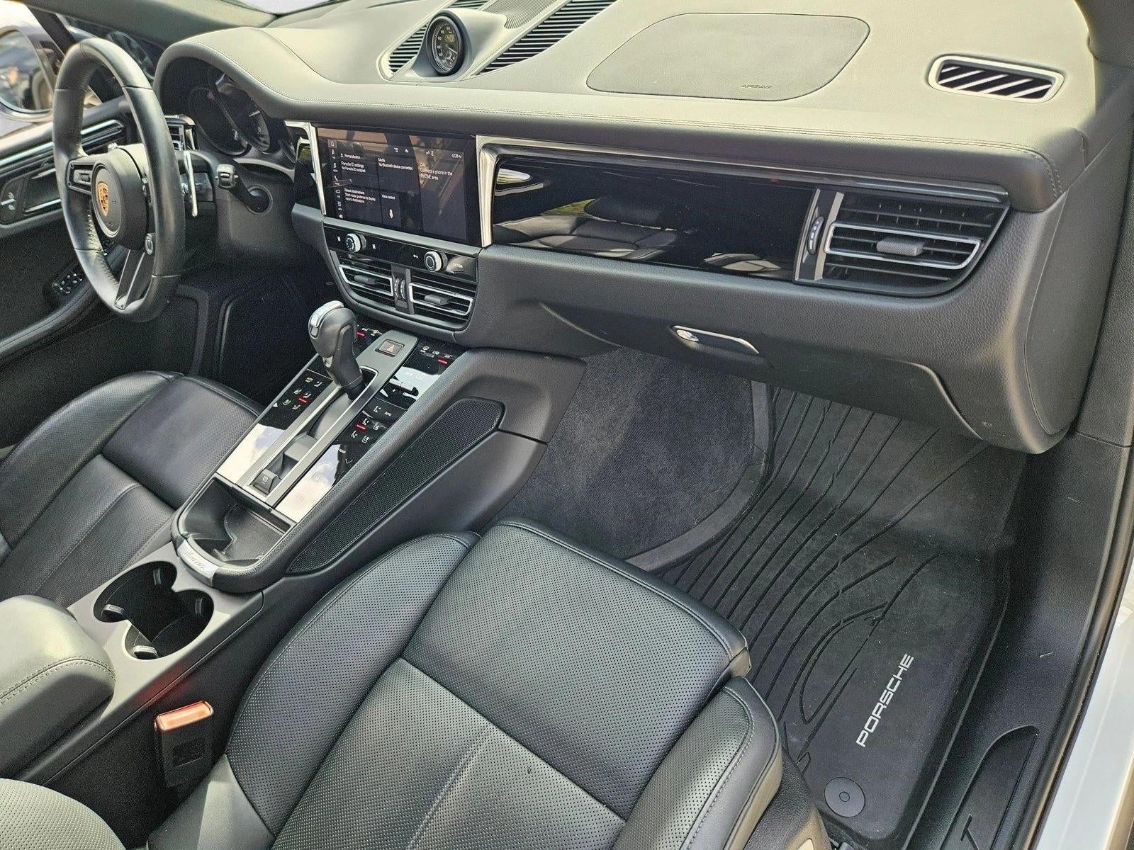 2025 Porsche Macan T AWD