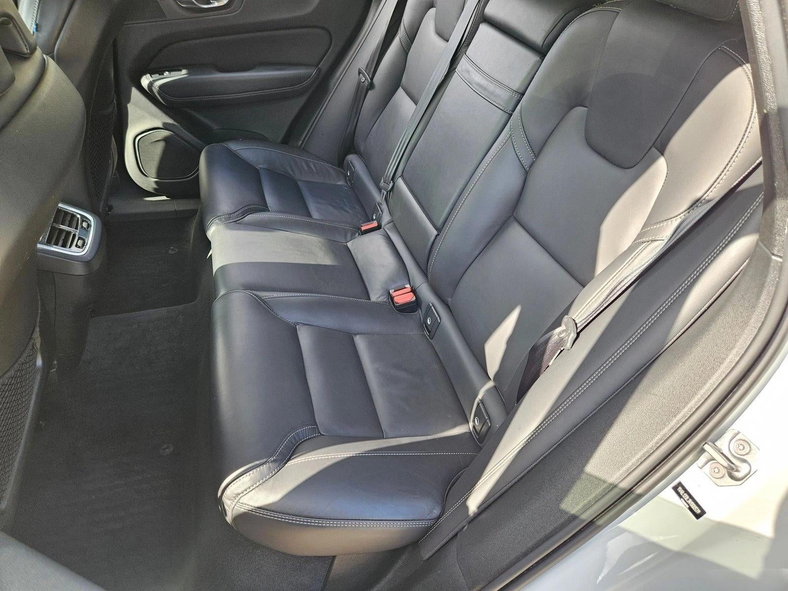 2022 Volvo XC60 B5 FWD Inscription